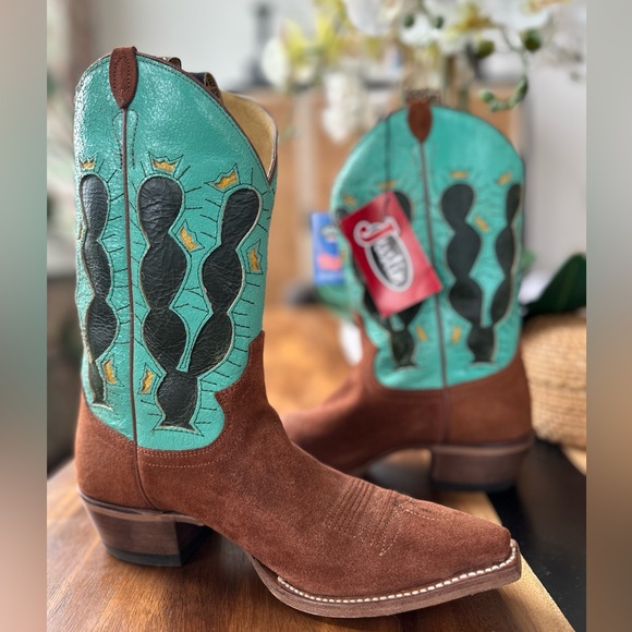 Justin Boots Shoes - NWT Justin Boots Vintage Style Cactus Inlayed Leather and Suede. Womens Size 9